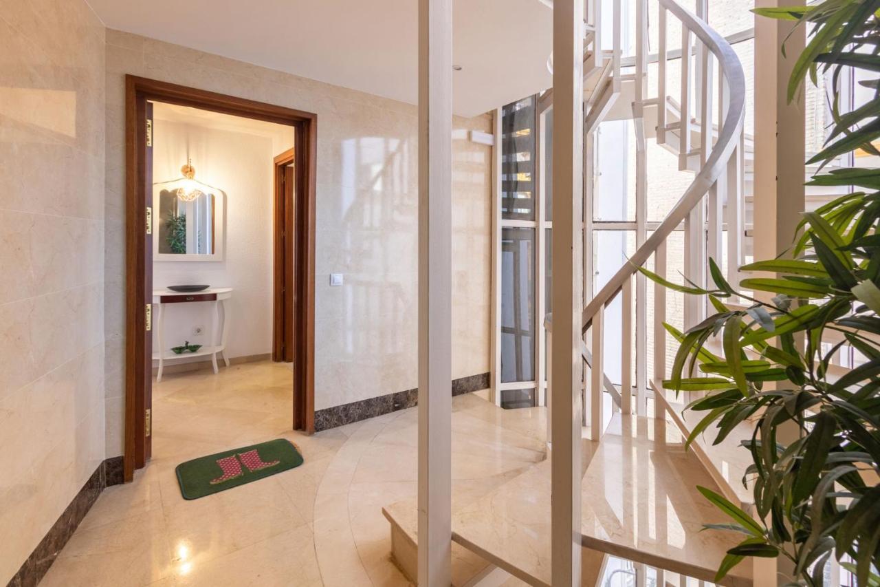 El Salvador City Center Suite By Valcambre Севілья Екстер'єр фото